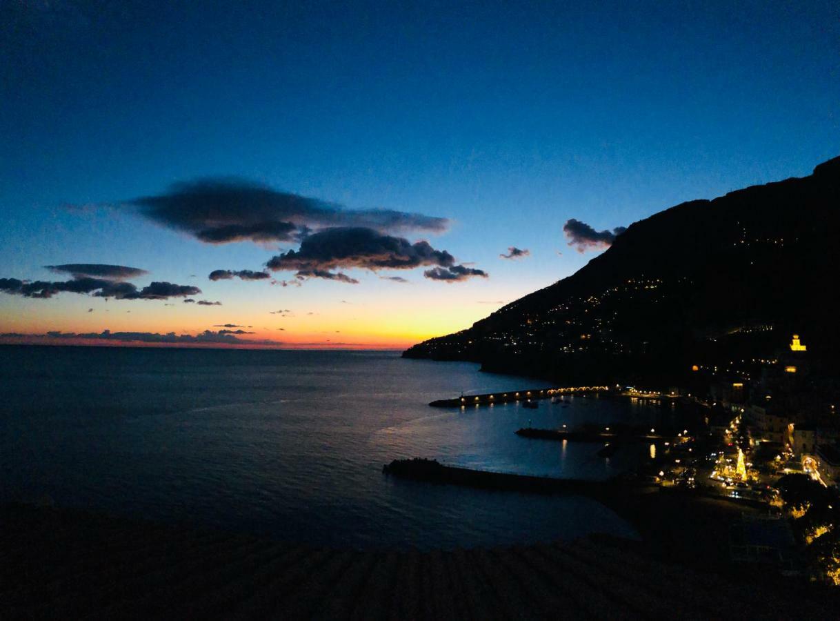 Il Veliero Villa Amalfi Bagian luar foto